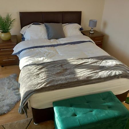 Lovely Shared 3 Bed Home Near The Thames Thamesmead  Екстер'єр фото
